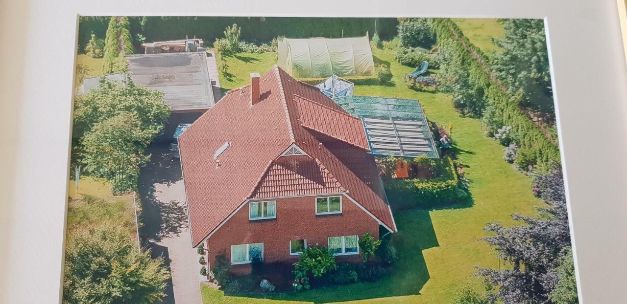 Fewo-Veronika-Apen Exterior photo